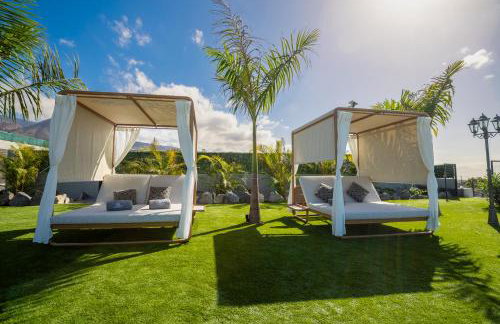 Apartamento de Lujo con Jacuzzi Privado, Piscina y Vistas al Mar - Foto 66
