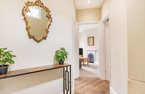 Sea View Penthouse - Walkable to Beach & Town - Foto 9