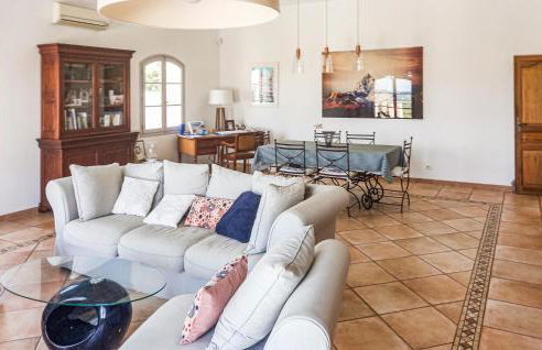 Beautiful Home In Calvisson With Wifi - Photo 5