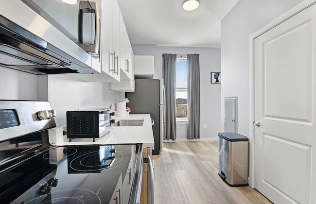 Furnished Apartments near Encore Boston - Photo 7