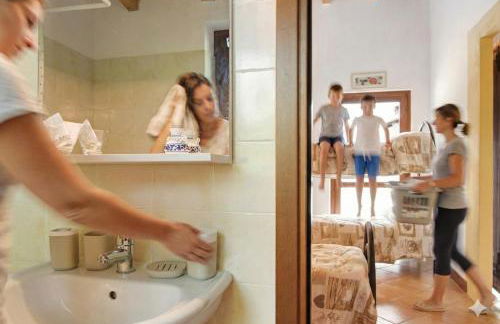 Classic Cottage XL - Agriturismo Spazioso per Famiglie nelle Langhe con Piscina - Foto 9