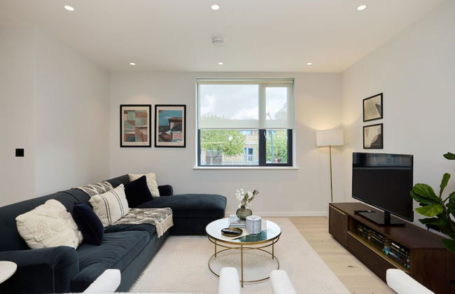 The Brondesbury Place - Bright 2bdr Flat With Balcony Parking - Foto 1