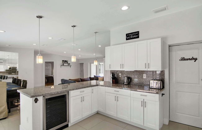 Waterfront Oasis w/ Enclosed Pool! - Foto 37