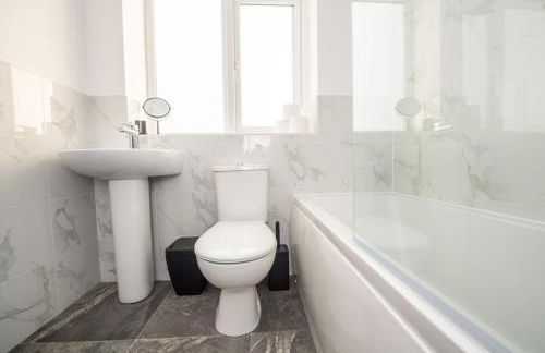 Modern 3-Bed Home-Liverpool Stay - Foto 13