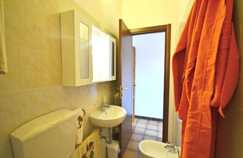 Sunlit Home With Pool - Foto 56