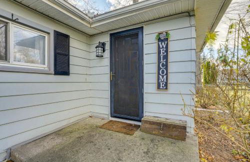 Secluded Home with Lake View in Delton! - Foto 30