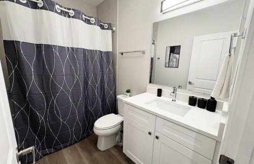 Warrenville Retreat 4BR 3 Bath Townhouse - WV2 - Foto 24