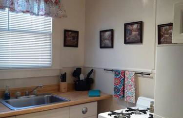 #05 - Lakefront Two Bedroom Cottage- Pet Friendly - Foto 11