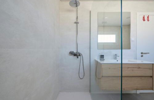 Aroeira Villa w/ Pool near Beach, By TimeCooler - Foto 49