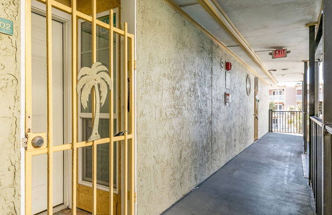 Seaside and Breezy Condo at the Victorian - Foto 8