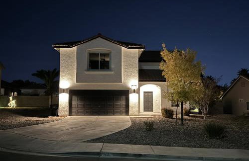 6BDRM Amazing Game RoomHeated Pool3KING4QUEEN - Photo 49