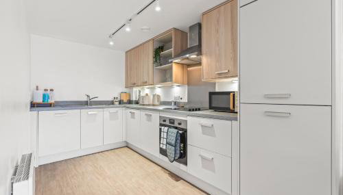 Elite & Elegant 1-Bed City Apartment, Wi-Fi & Netflix, Accommodates 6 - Foto 5