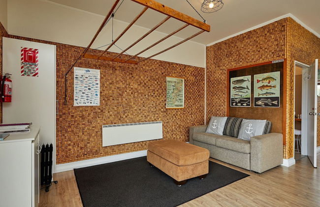 Barnacle Bills - Photo 6