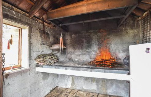 Three-Bedroom Holiday Home In Neoric - Photo 27