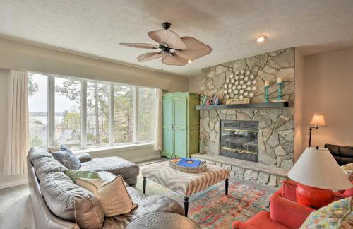 Lake Keowee Resort Condo with Balcony and Pool Access! - Foto 1