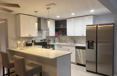 Charming 3BR Family Retreat Near Tarpon Springs - Foto 8