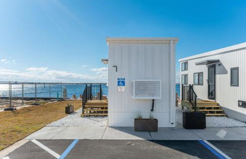 Luxury Waterfront Cabin 7 - Foto 20