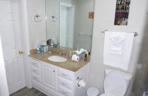 Perfecto Mundo 7, Orlando Area 6BR-2MB-3BR Indoor Pool, Ping Pong, Jacuzzi, Disney - Foto 22