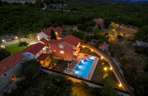 Villa POQUITO, heated pool - Zagvozd, Makarska region - Foto 2