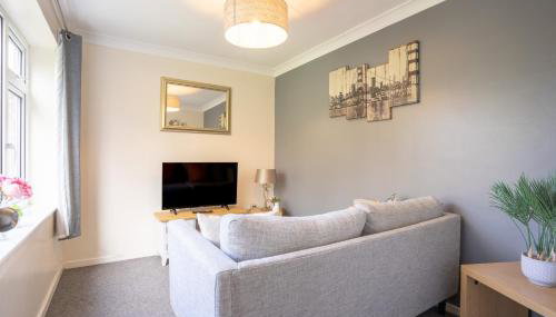 Raymond James Accommodation, sleeps up to 7, free parking, full amenities and garden - Foto 4
