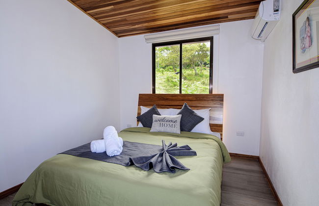 Nambi Monteverde - Foto 3