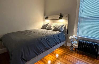 The Allen House - 3 Bedroom - 2 Full Bath - Private Gorgeous Apartment - Sleeps 8 - Foto 8