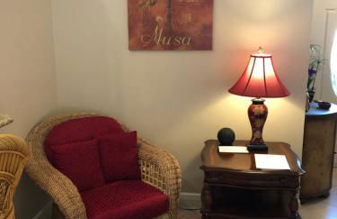 Tiki Paradise House & pool - 10 min to Beach! - Foto 23