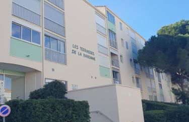 LES TERRASSES DE LA BARONNIE Appartement climatisé avec 1 chambre et piscine ouverte de fin Mai à mi Septembre Parking securisé avec accroches vélo disponible du 1er Avril au 30 Septembre sans supplement - Foto 32