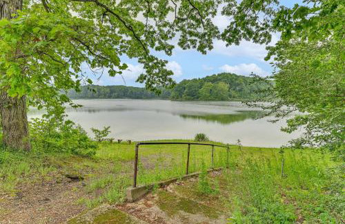 Walk to Kelsey Lake Cassopolis Home with Yard! - Foto 25