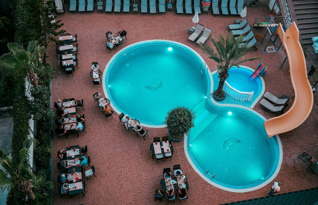 Hotel Bella Bravo - Photo 35