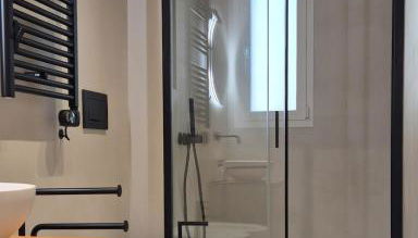 Rosmarì, Designer Cefalù Apt with Free Parking - Foto 4, Shower