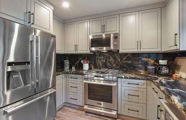 Serenity on Statford Close to Northstar! - Photo 8