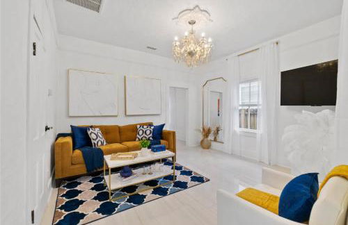 Coco's Cozy Cabana - Hot Tub Walk to Downtown - Foto 2