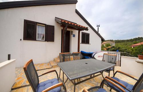 Kaprije apartmani Tina i Ena - Foto 7