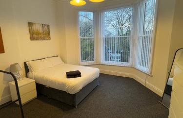 No 3 at MANNERING, LARGE 1 BED NEAR SEFTON PARK AND LARK LANE - Foto 10