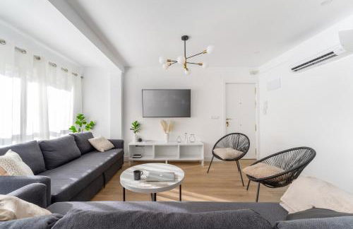 Espectacular piso reformado al lado del rio Turia - Foto 1