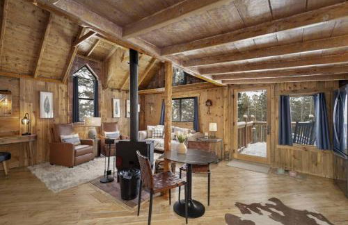 The Tyrolean Cabin. Panoramic Views. Hot Tub. - Photo 9