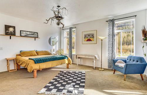 Nature Art Retreat on Breckenridge Creek with Pond! - Foto 18