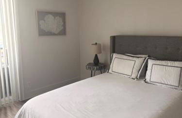 Villa Marina - AMAZING Modern, Spacious, Stylish 2 Master Suites in CENTRAL Marina Del Rey - Photo 39