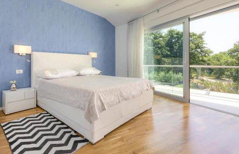 3 Bedroom Awesome Home In Umag - Foto 6