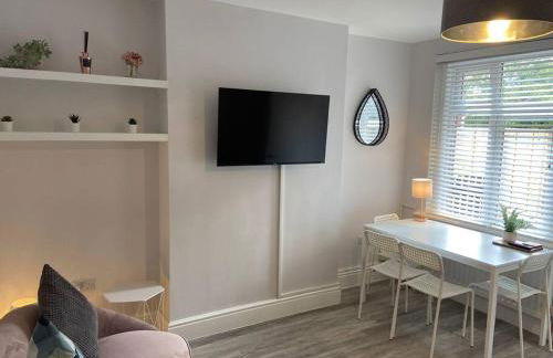 Modern Ground Floor Garden Apartment With Parking - Foto 11