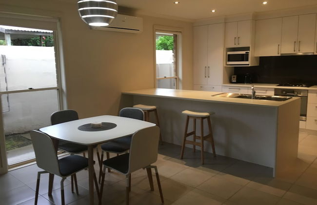 Fringe Apartments - Photo 6