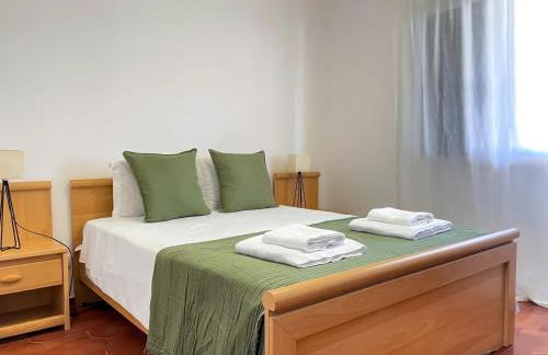 NOVO! Apartamento junto à praia com piscina - Foto 15