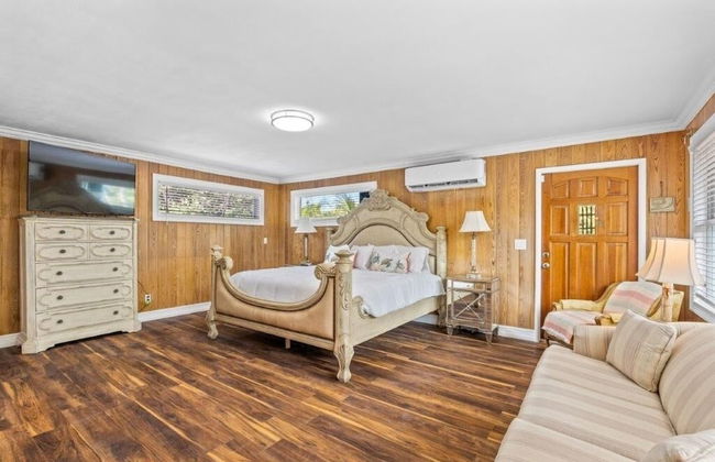 Beautifully Renovated 5 bedroom Vero Beach 5 Home by RedAwning - Foto 6