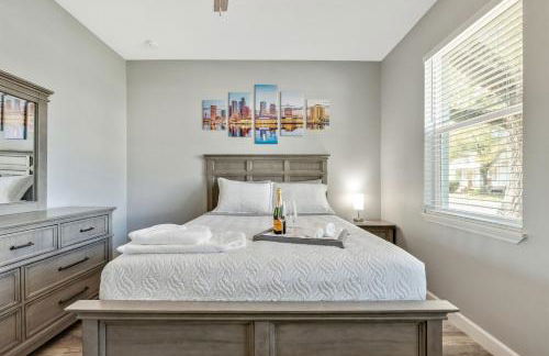 Chic Retreat-Stunning Design Cozy Fire Pit Escape! - Foto 25