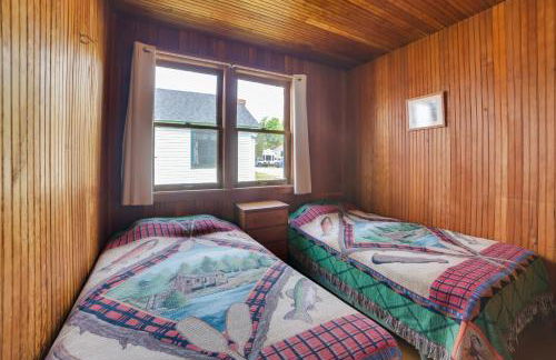 Beach and Dock Access Upper Peninsula Retreat 7 - Foto 15