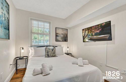 3 Home 12 bedroom compound with Pool and BBQ sleeps 24 - Foto 39