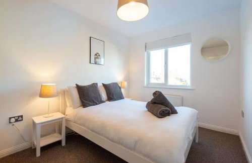 City centre 4 Bed house FREE parking walk to town - Foto 2