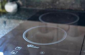 Studio completo com ar, garagem e varanda espaçosa - Ideal para 3 pessoas - Foto 11