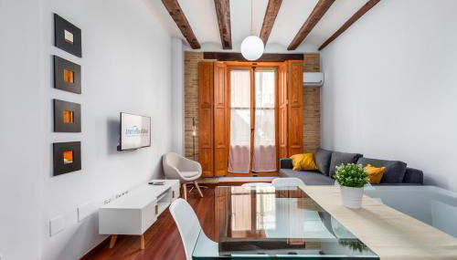 Travel Habitat Plaza de la Virgen - Photo 4